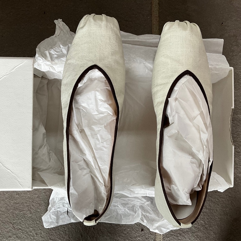 THE ROW BALLET SLIPPER OPTIC WHITE (ECRU) SIZE 38 COATED CANVAS MADE IN ITALY